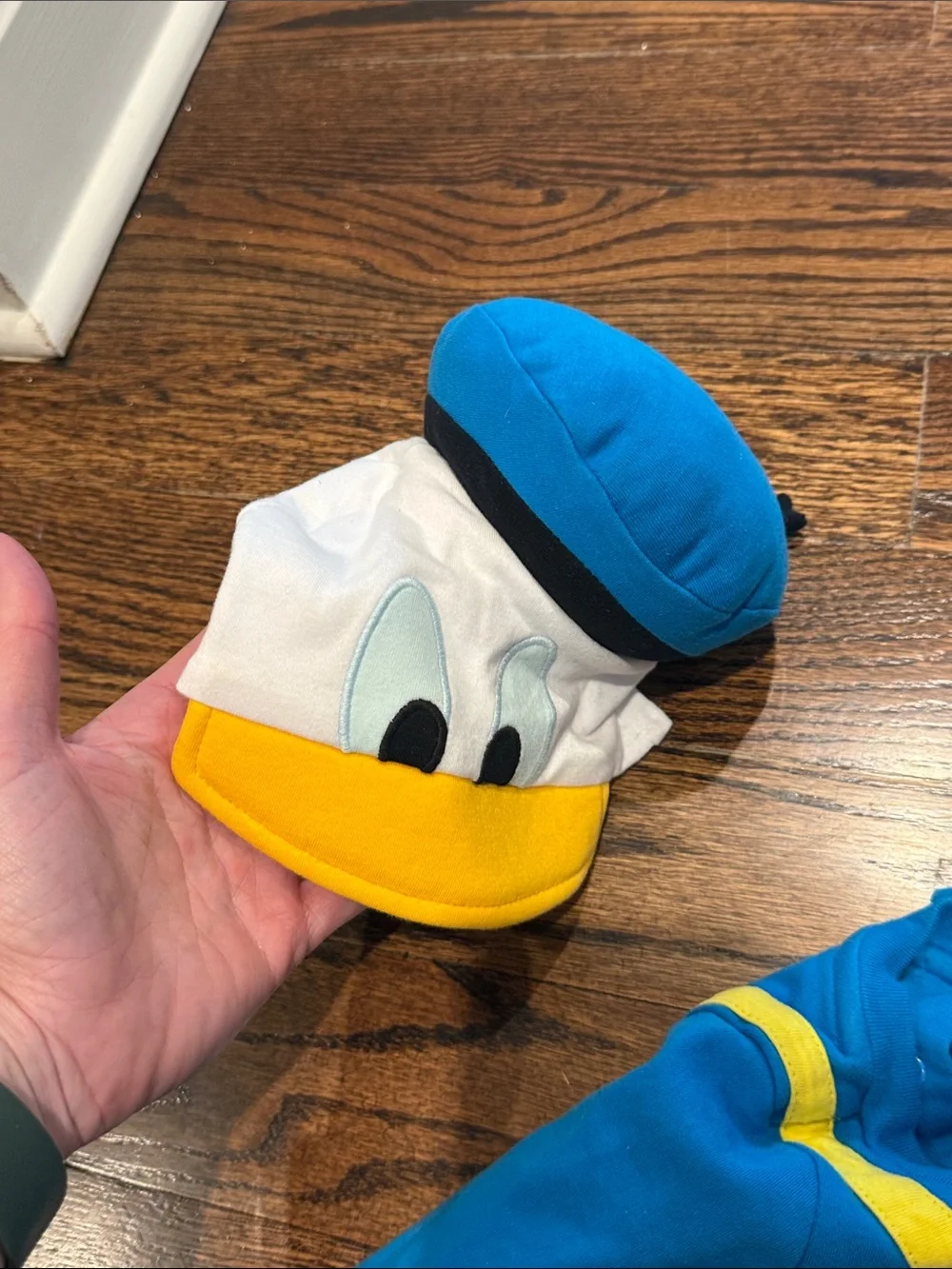 Baby Infant 6-9M Disney Donald Duck Costume Bodysuit and Hat - Picture 4 of 5